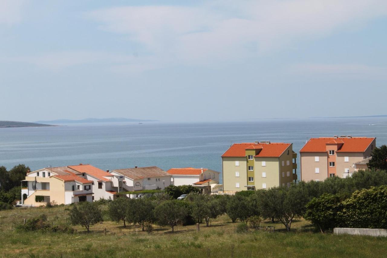 Family Friendly Apartments With A Swimming Pool Povljana, Pag - 244 Exterior photo