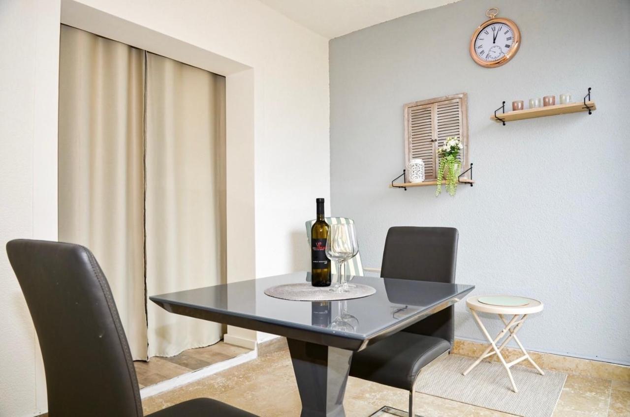 Family Friendly Apartments With A Swimming Pool Povljana, Pag - 244 Exterior photo