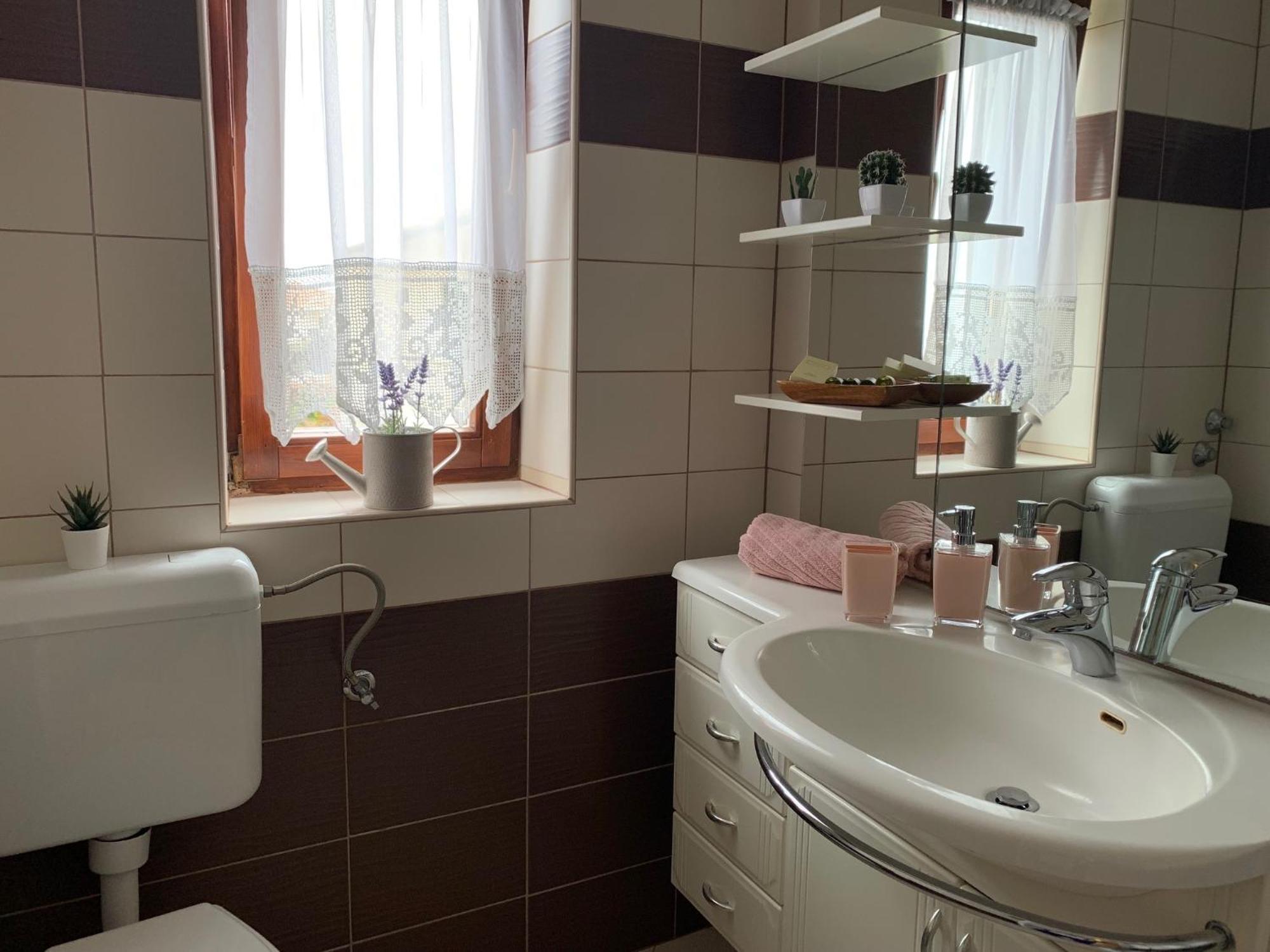 Family Friendly Apartments With A Swimming Pool Povljana, Pag - 244 Room photo