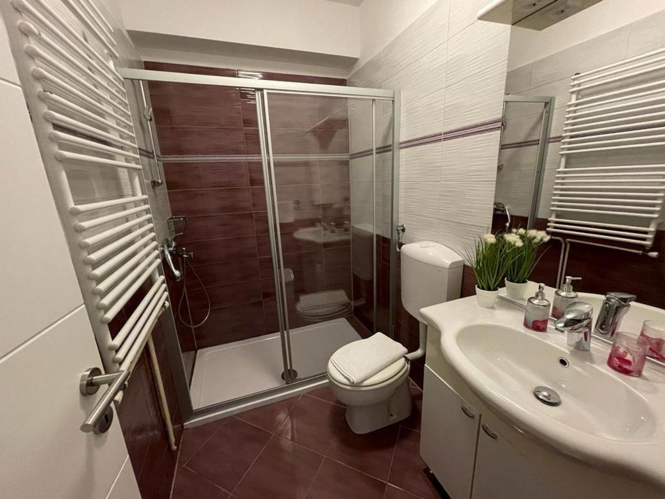 Family Friendly Apartments With A Swimming Pool Povljana, Pag - 244 Exterior photo